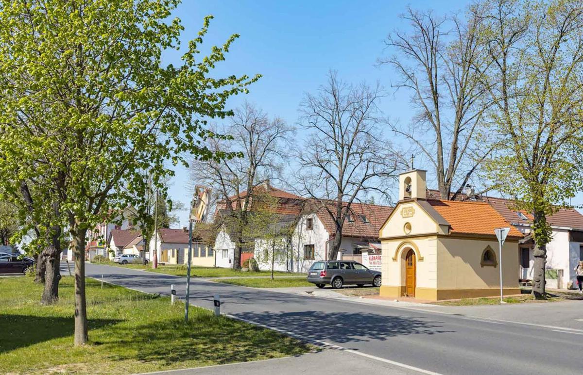 Laskara Garden Apartment By Prague Forest Nové Jirny Εξωτερικό φωτογραφία