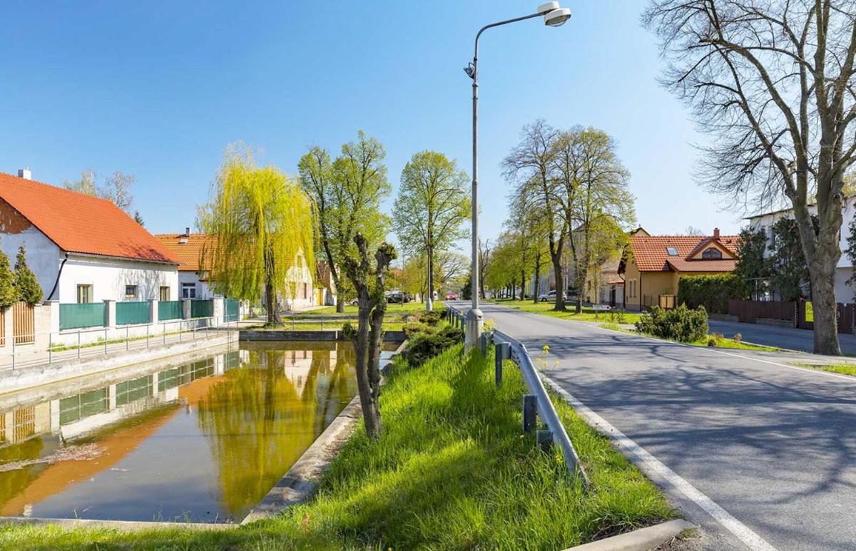 Laskara Garden Apartment By Prague Forest Nové Jirny Εξωτερικό φωτογραφία