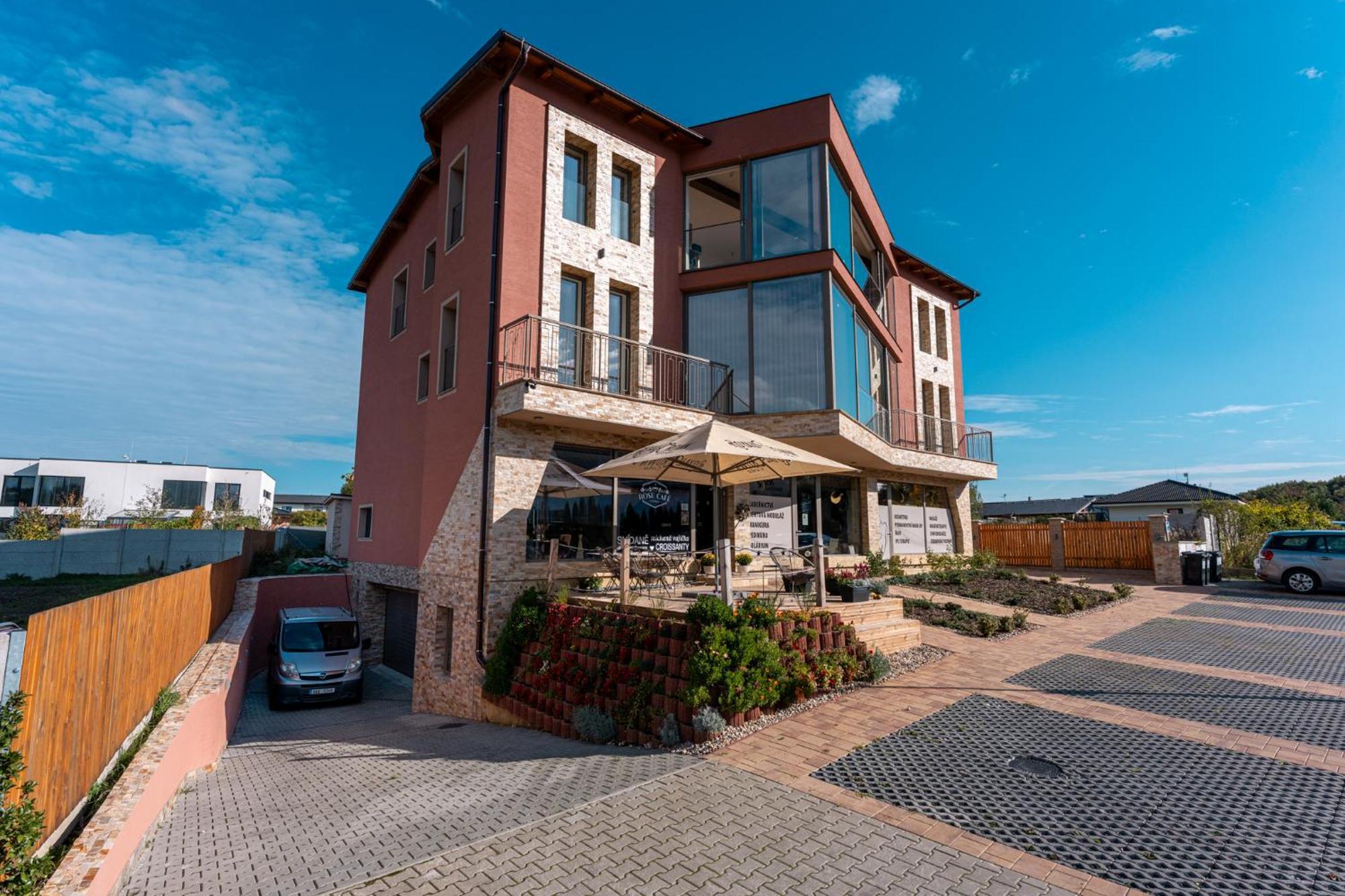 Laskara Garden Apartment By Prague Forest Nové Jirny Εξωτερικό φωτογραφία